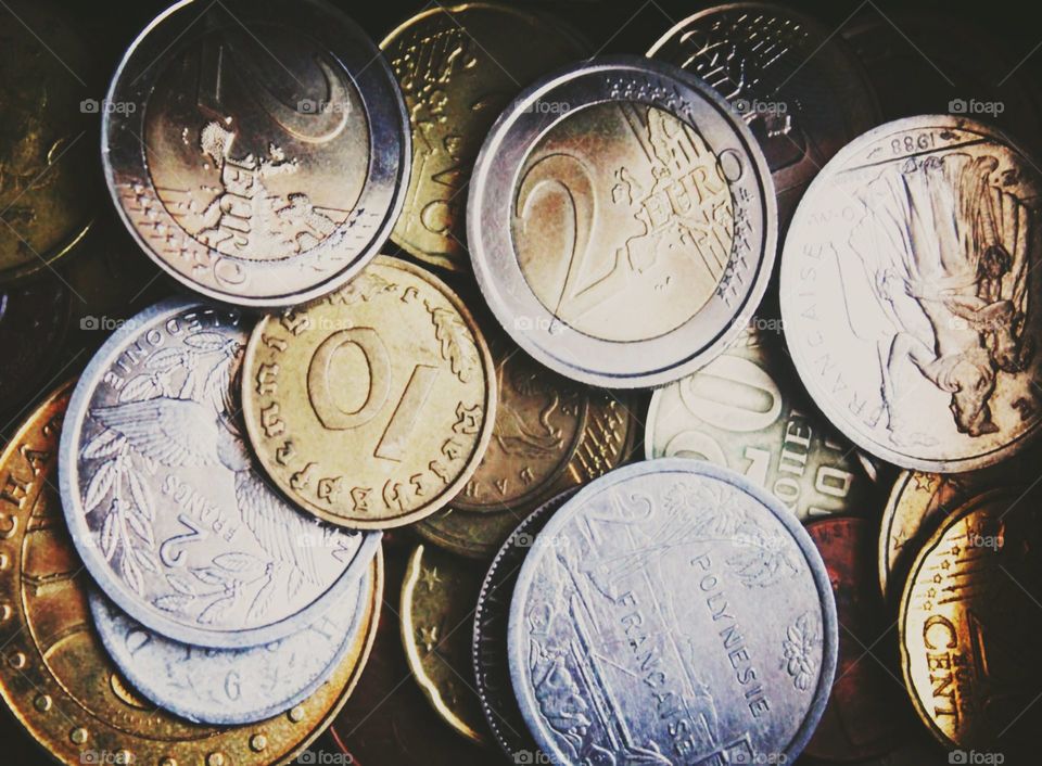 Collection of coins from various countries, old and modern