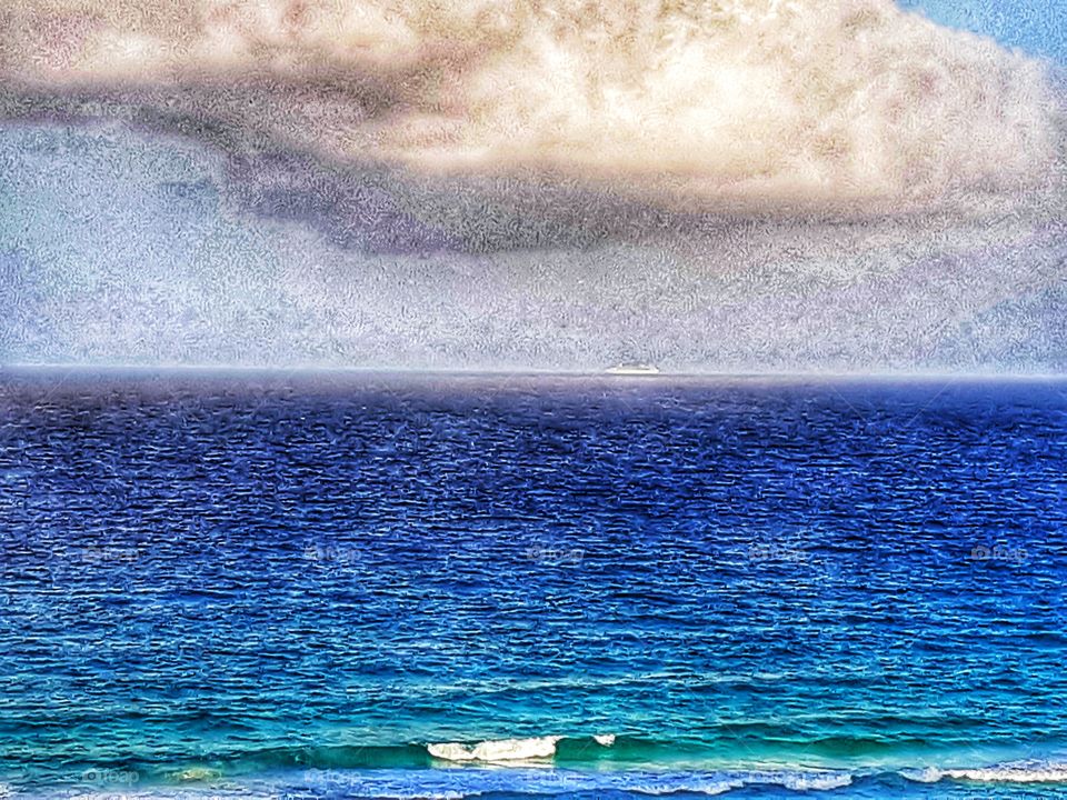 Cruise Ship in the Oki fean Panting