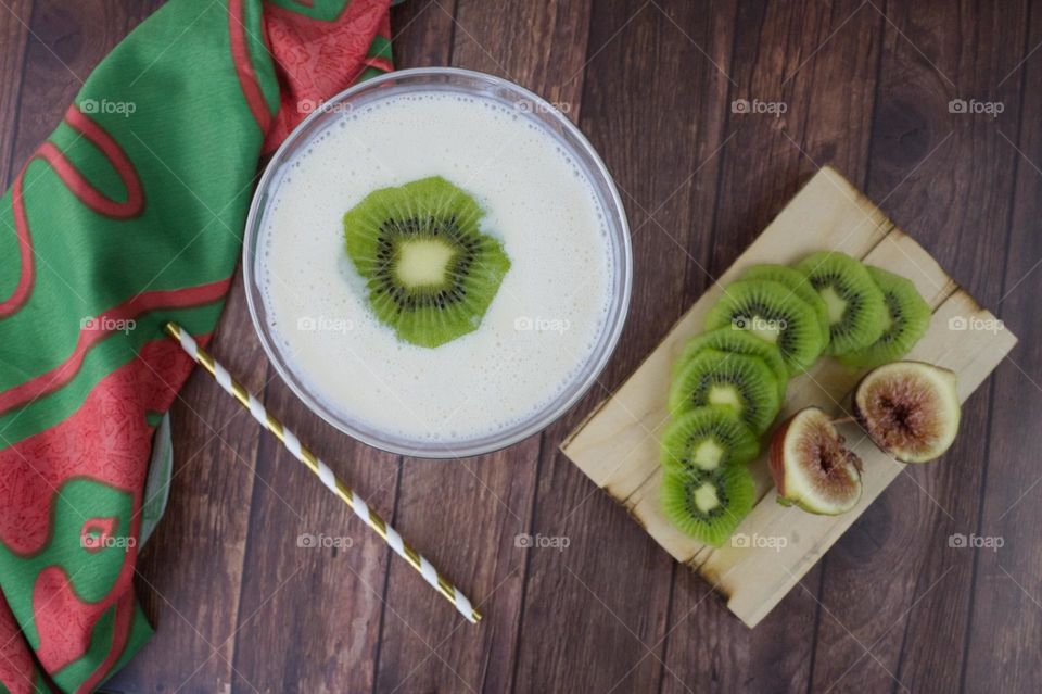 coconut and fig drink