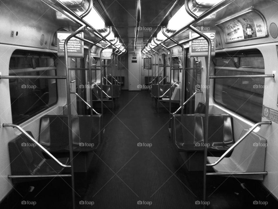 O metrô . Metrô - São Paulo 