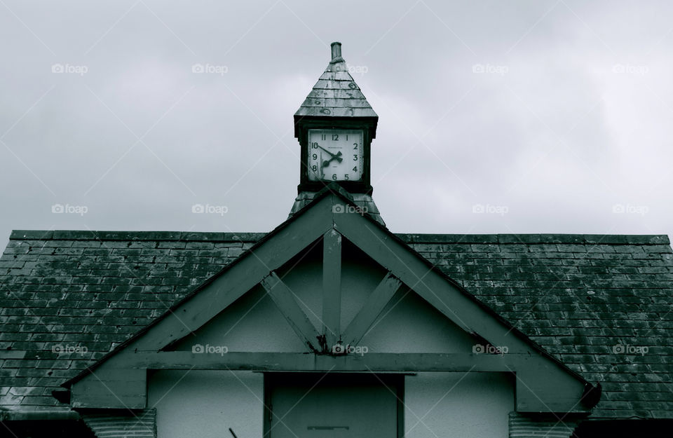 building clock roof by angeljack