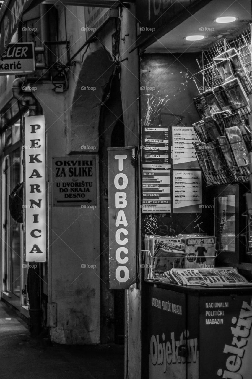 Monochrome Tobacco