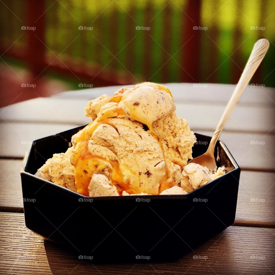 Ice cream in a bowl, summertime treats, eating ice cream on the patio, ice cream with toppings