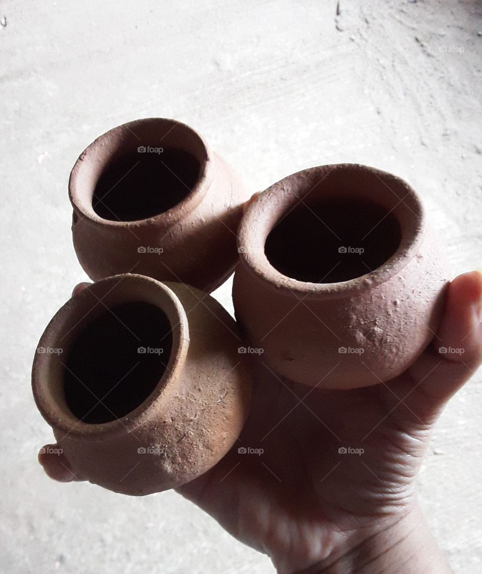 this is a beautiful location. beautiful views of the three Mati Kala with hand