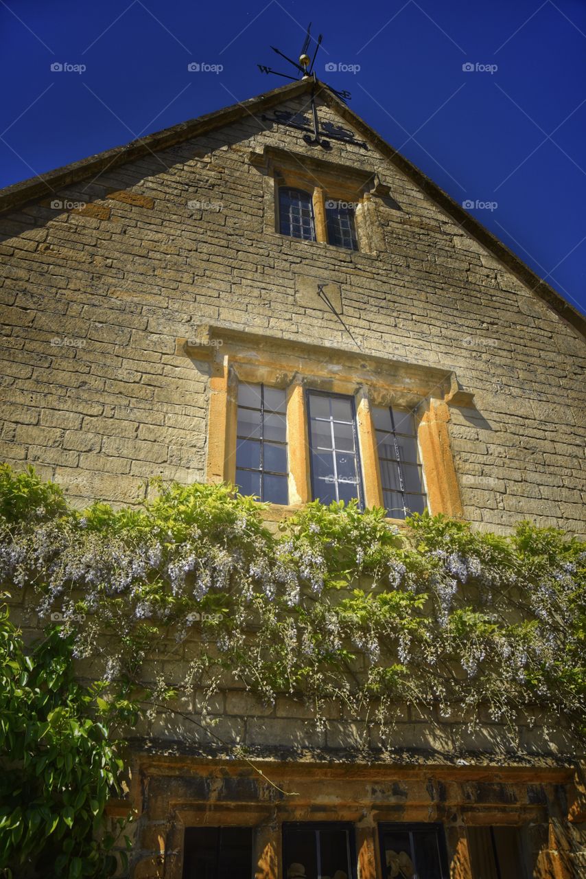 Cottage. Cotswold cottage