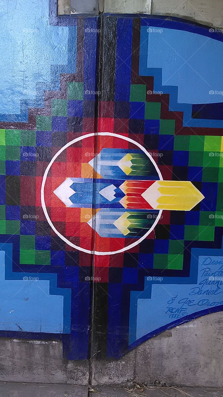 Circle. Walking through a tunnel