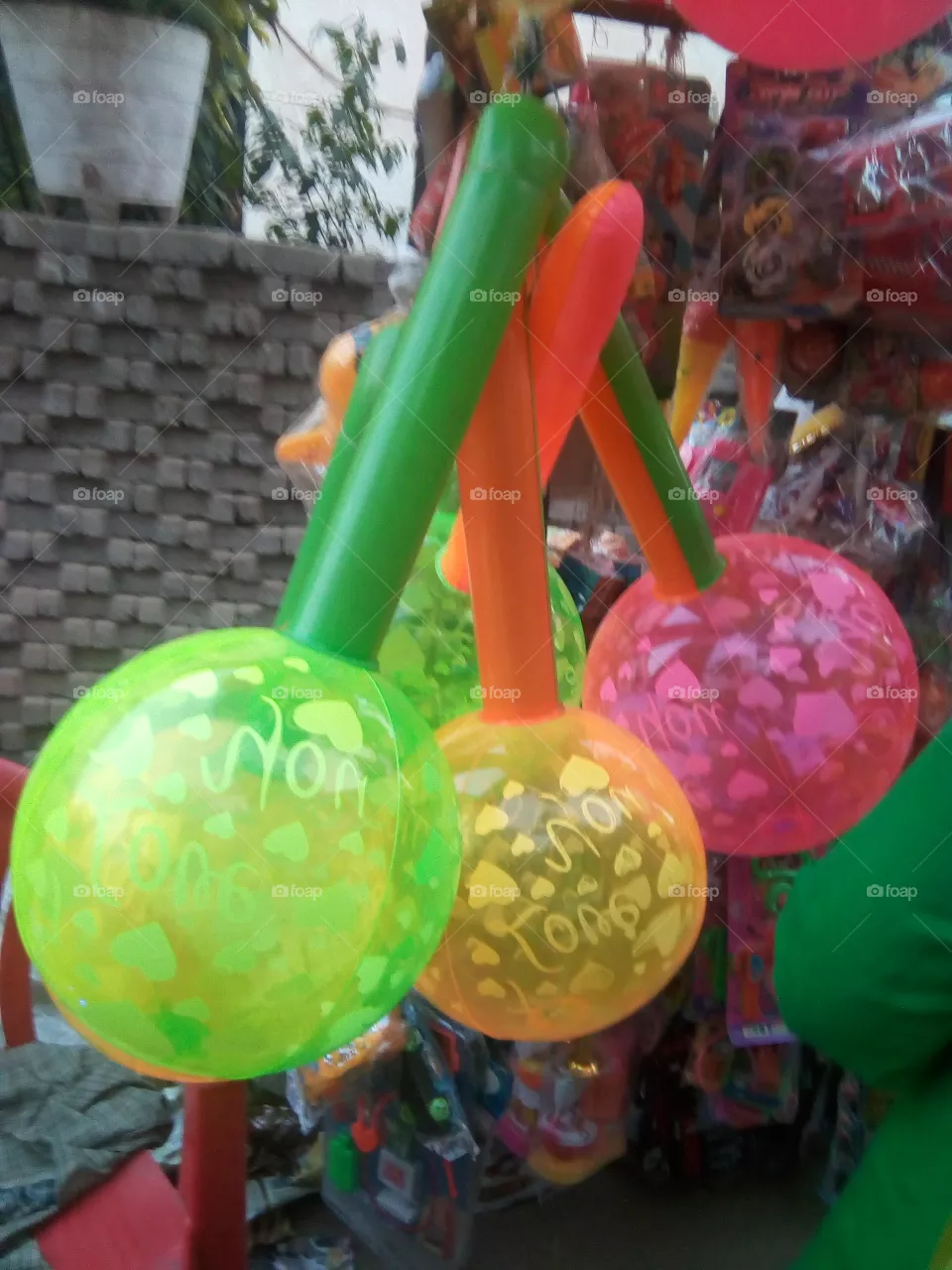toys