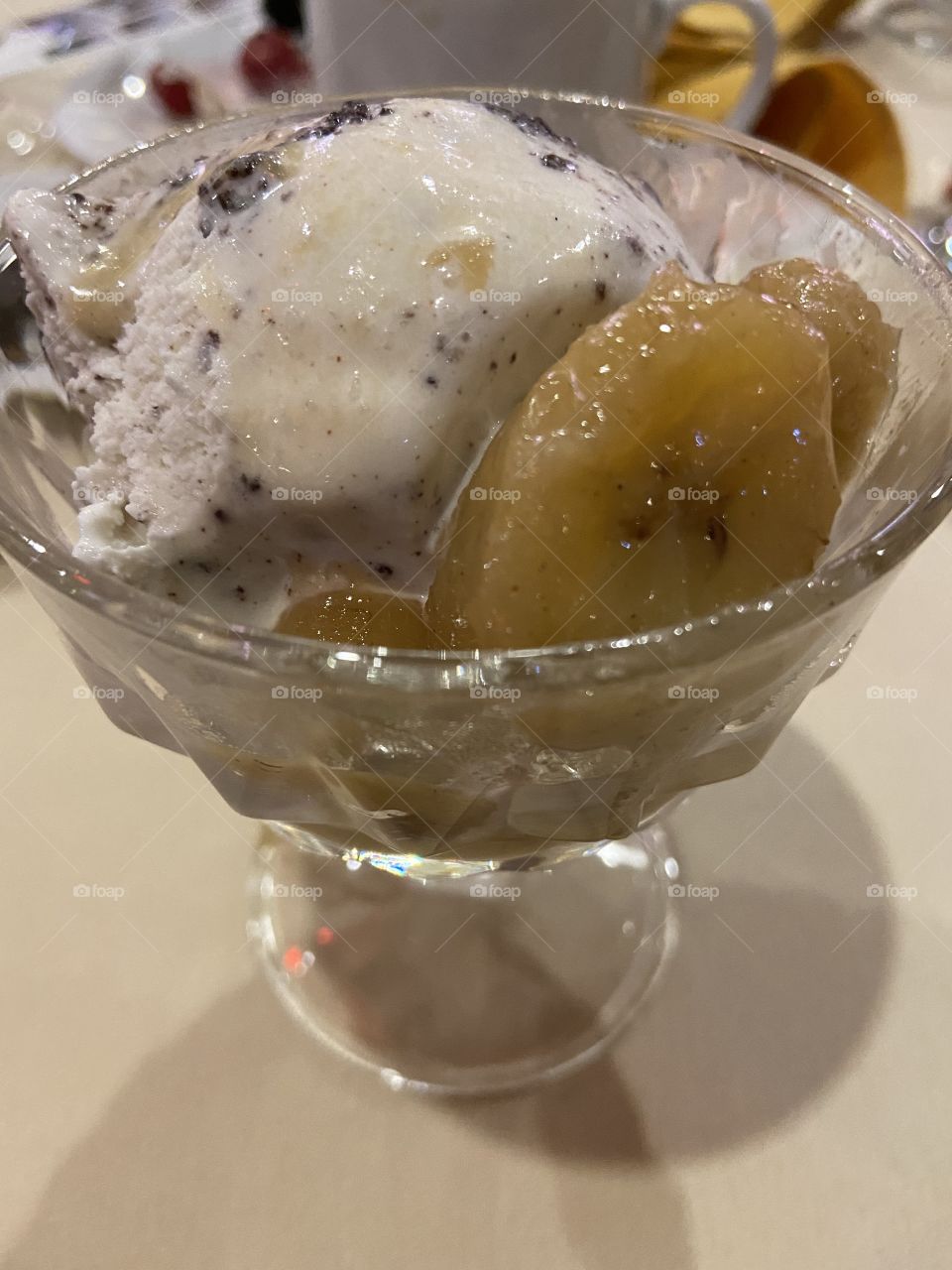 Desserts on the plate