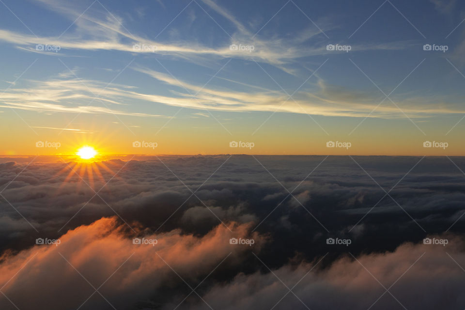 Sunrise vs Sunset - Sea of clouds.