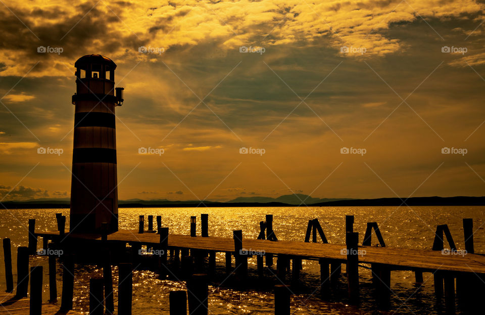 Atardecer en el Faro