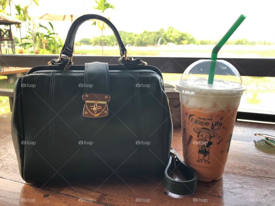 Green bag with Thai milk  tea