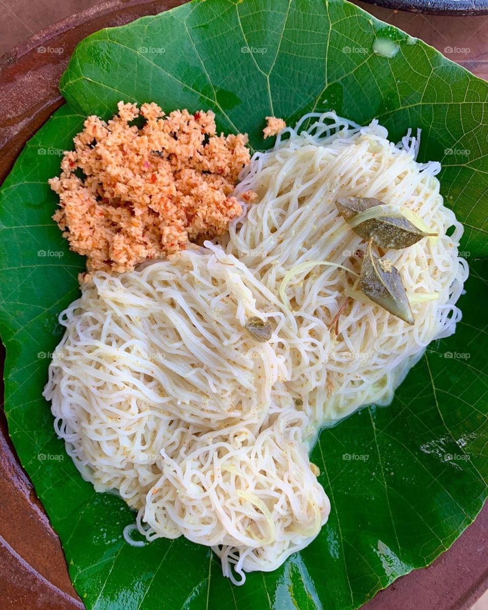 String Hopper,Poll Sambol and kiri Hodi 
(SRILANKA FOODS)