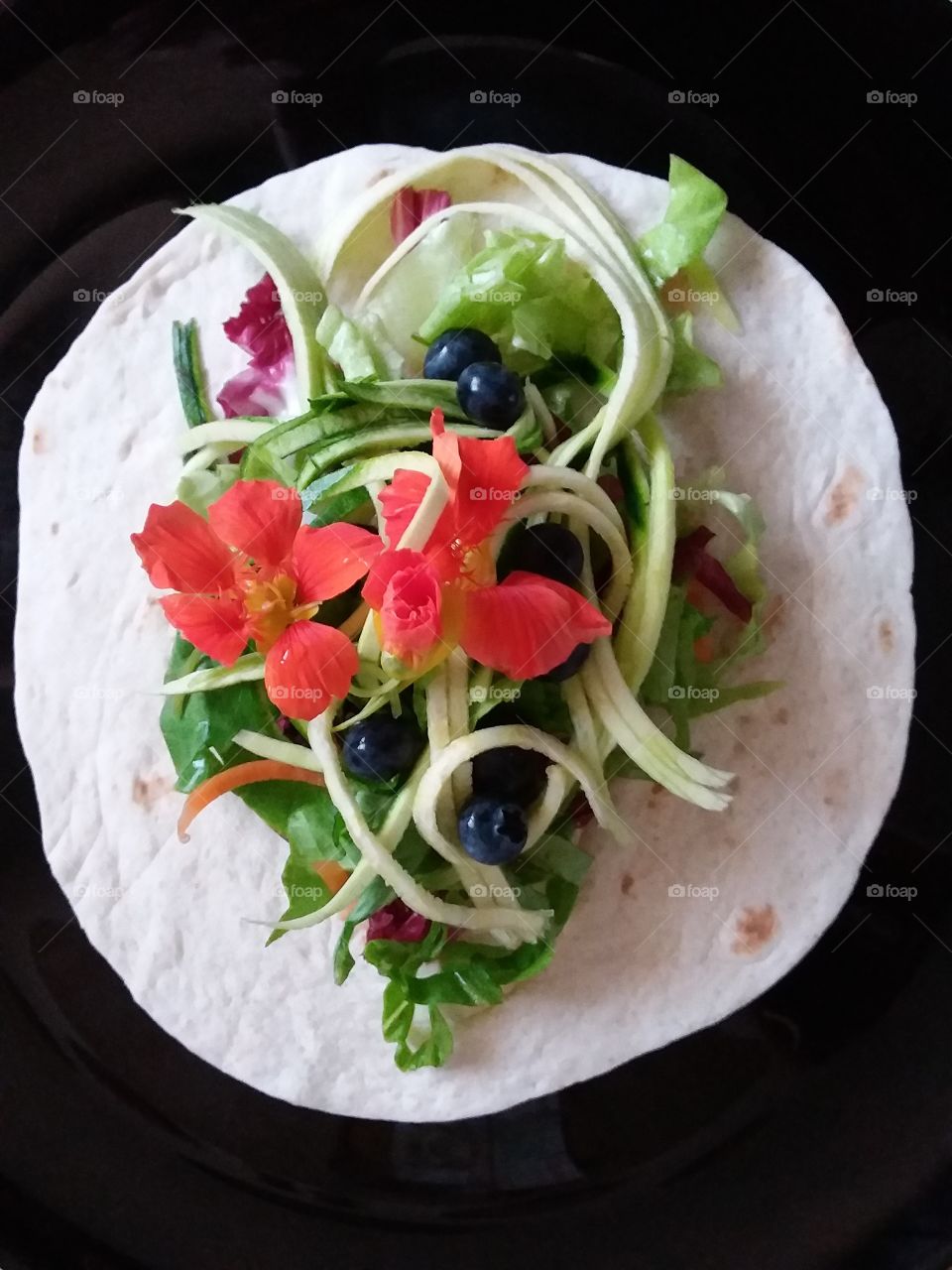 Salad in piadina