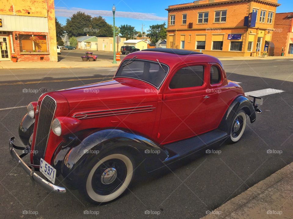 1936 Red Classic Automobile 🚗