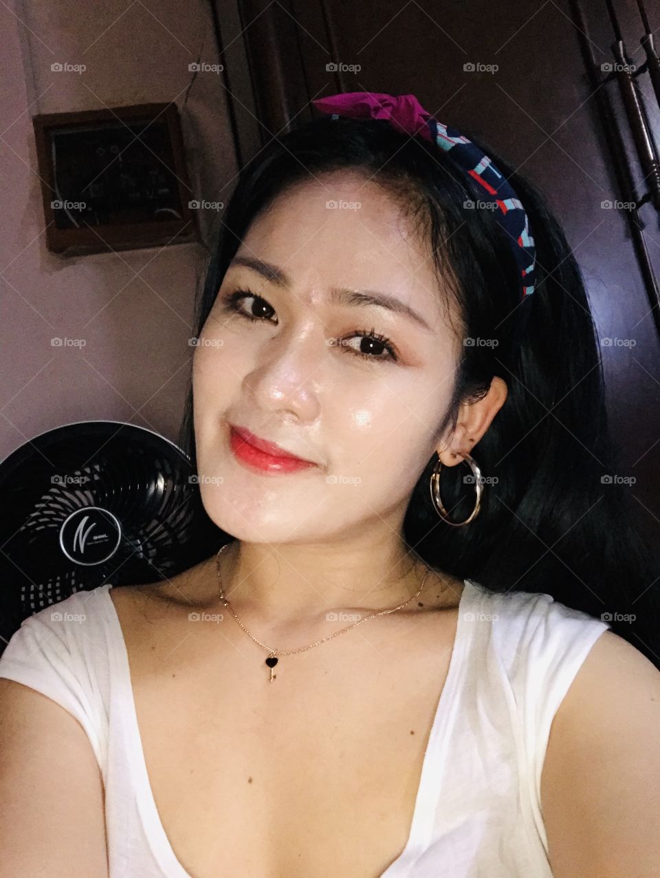 I heard a lot of good things about iPhone picture. So I took my picture with this new iPhone and it’s really good.