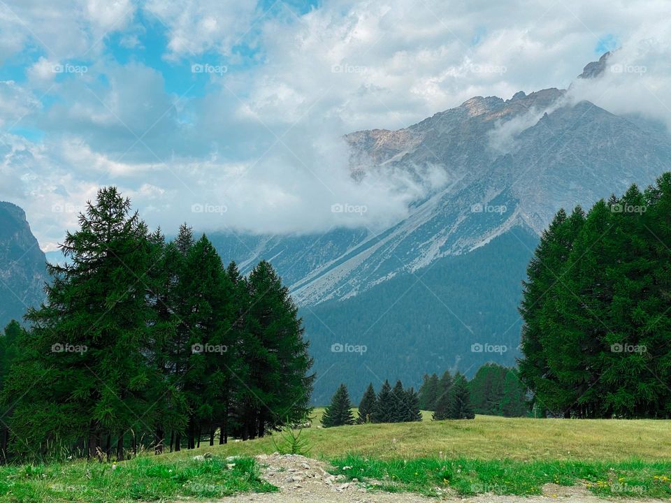 Clouds in the mountains 