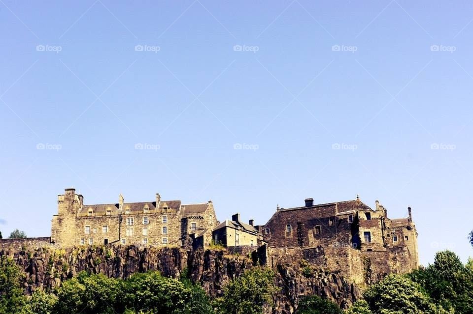 sunny day stirling castle by l.mcquater