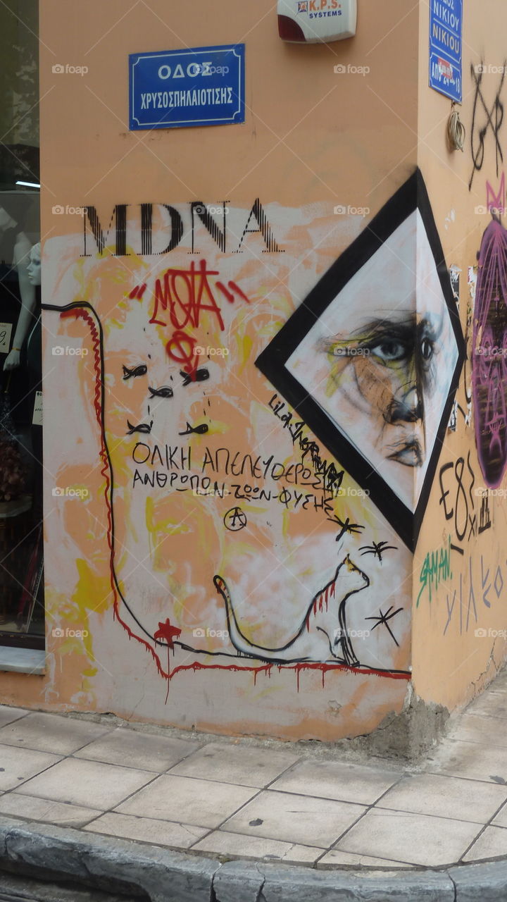 graffiti in athens