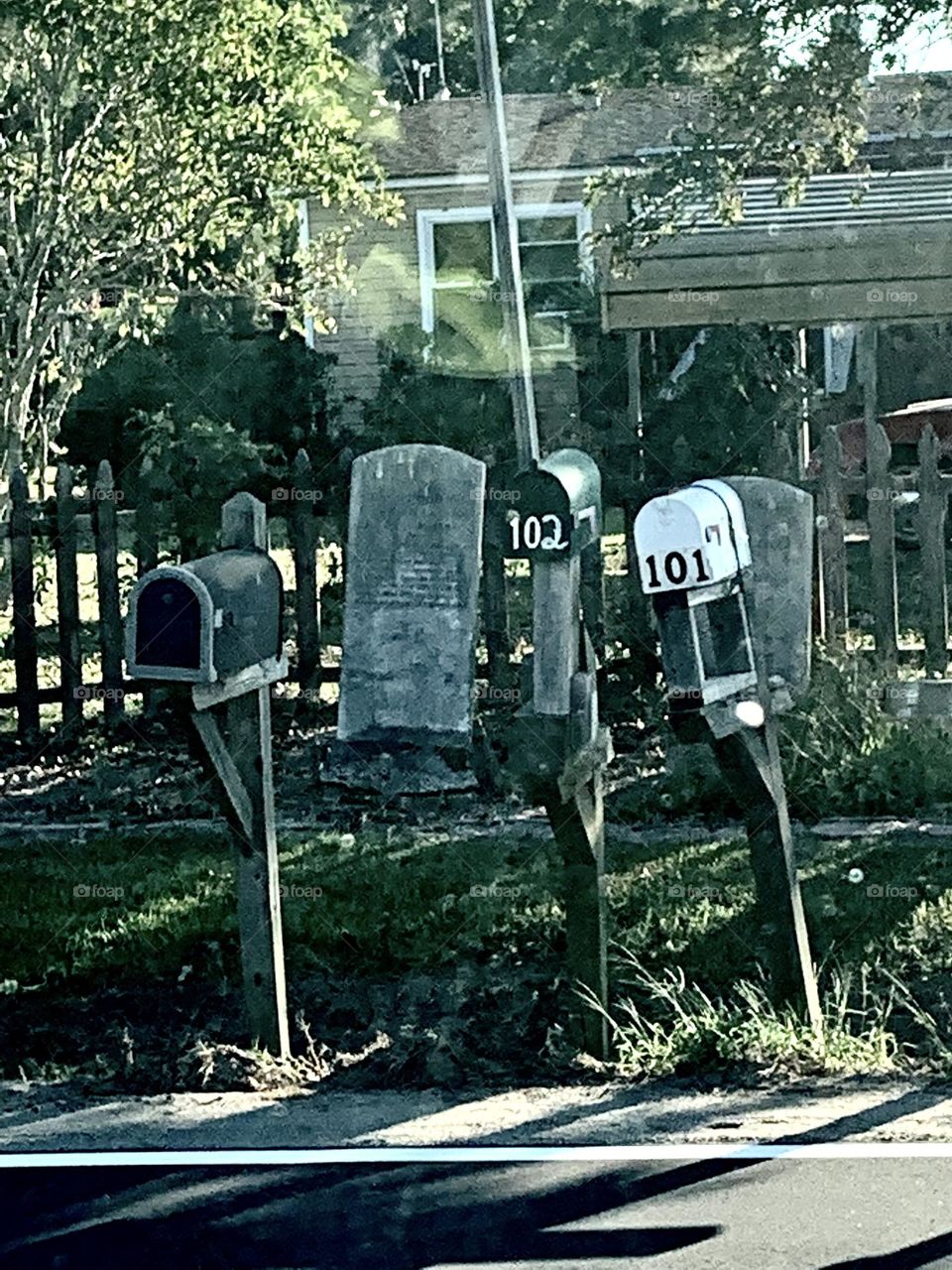 Mailbox graves