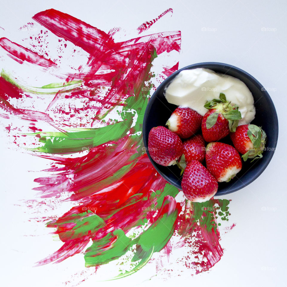 Strawberries and cream with color 