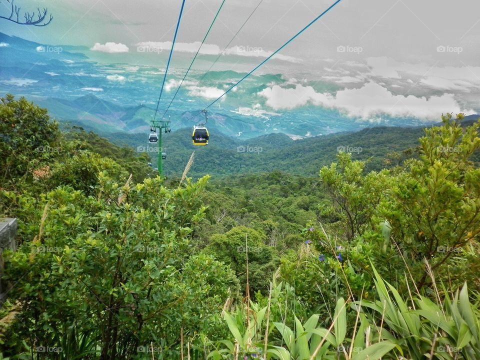 канатная дорога во Вьетнаме (Дананг)