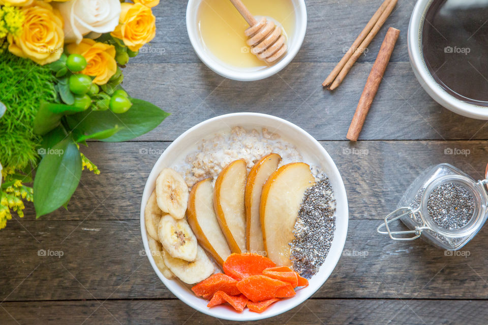 Sautéed Pear, Banana, Papaya and Chia Oatmeal