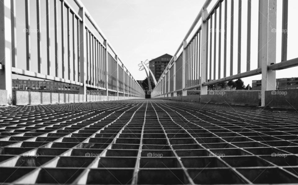 Black and white symmetry on the metal bridge 