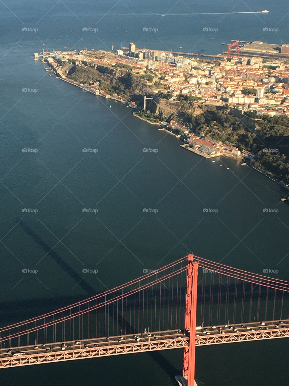 Lisboa bridge by plane