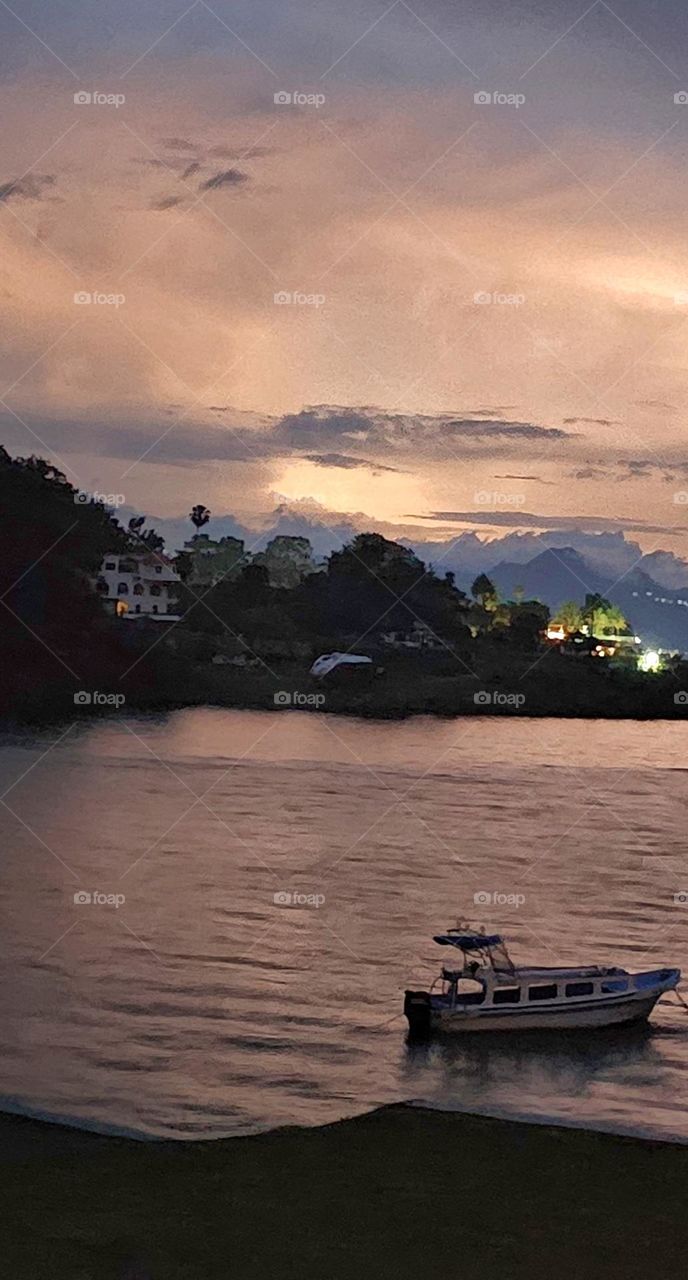 sunset on lago Atitlan