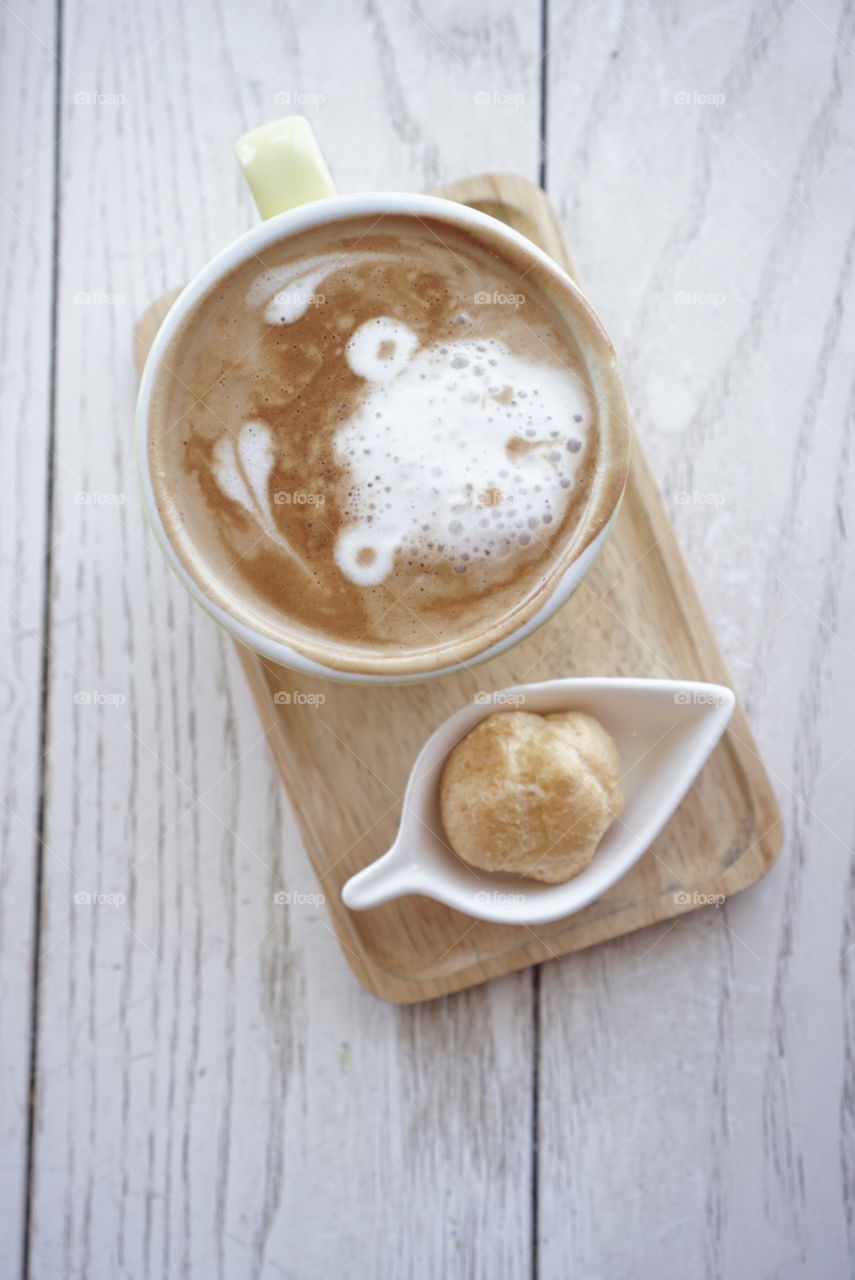 latte art and cream puff