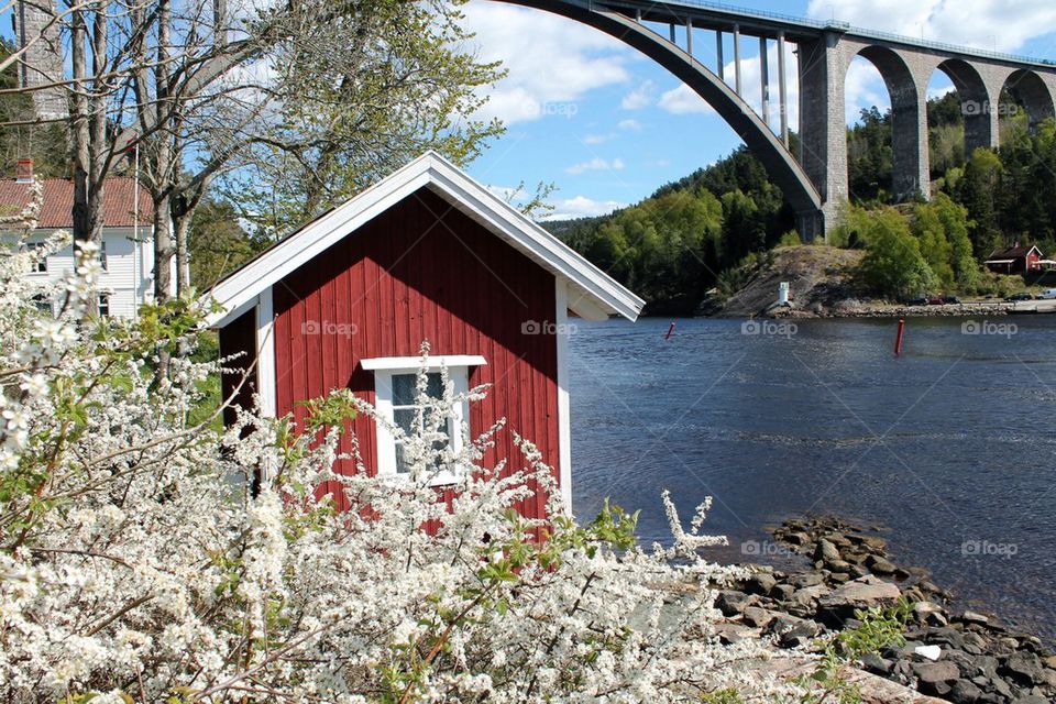 The old Svinesund Bridge