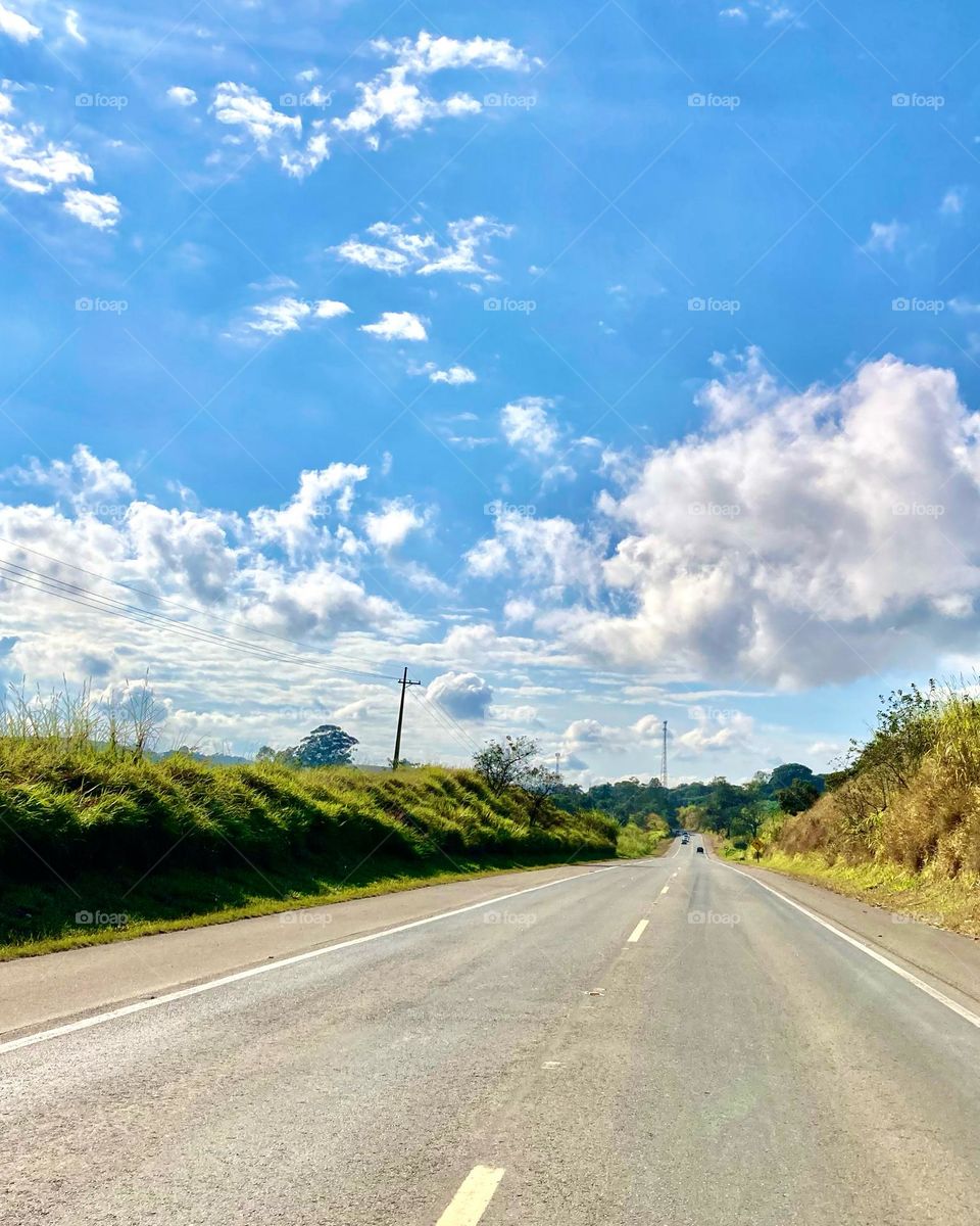 O horizonte nos inspira! E se estiver azul, ótimo!

Fotografia desestressa. 

📸 #FOTOGRAFIAéNOSSOhobby
#amanhecer #morning #sol #sun #sky #céu #natureza #fotografia #paisagem 