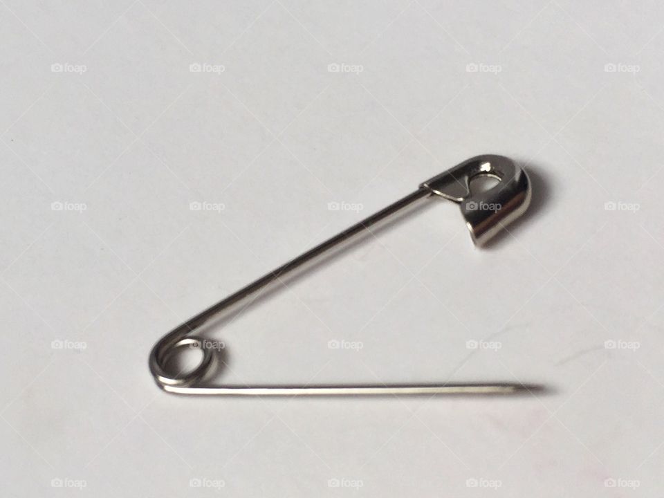 Safety pin