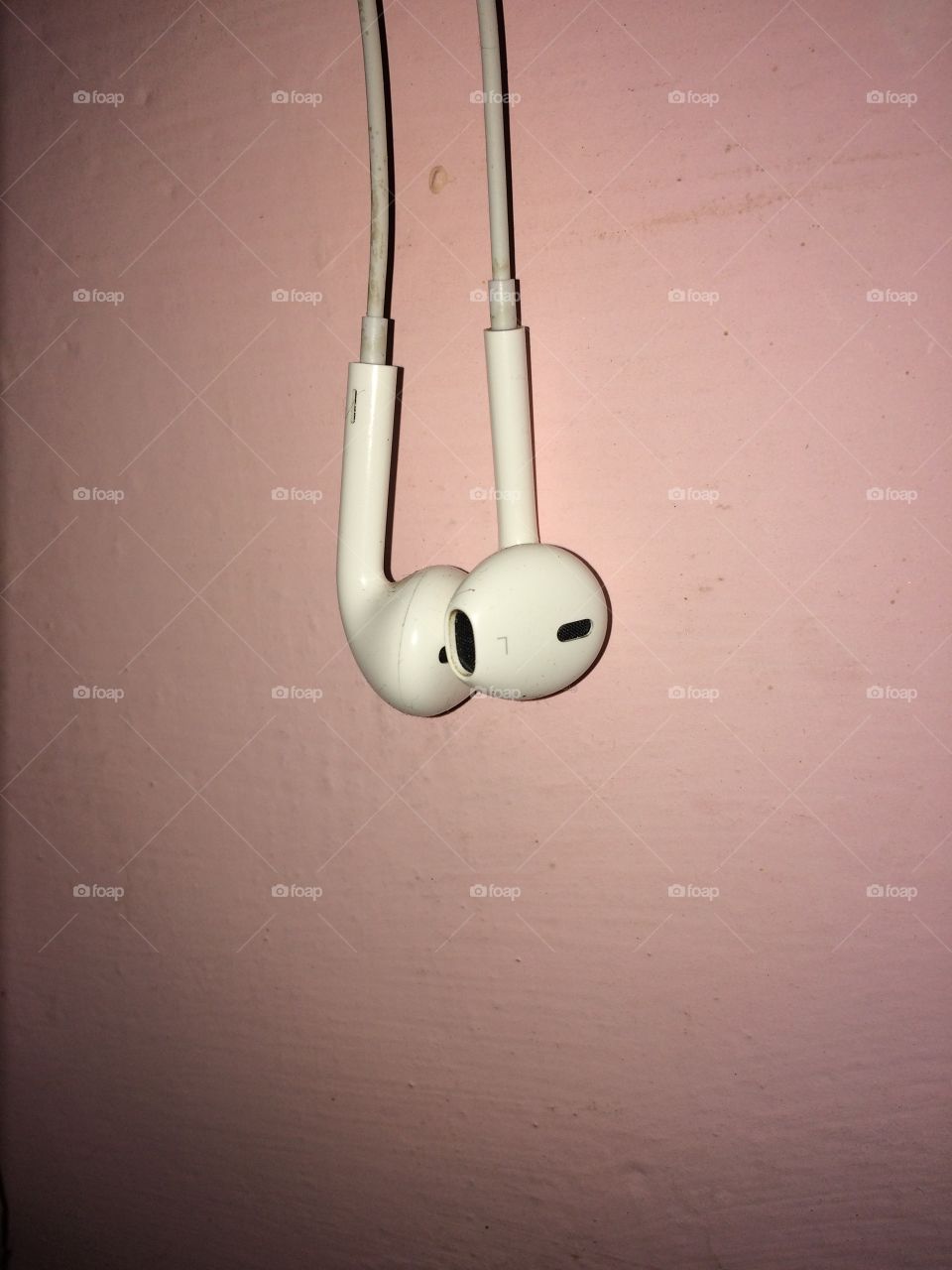 photography apple prodect earphone snap shot