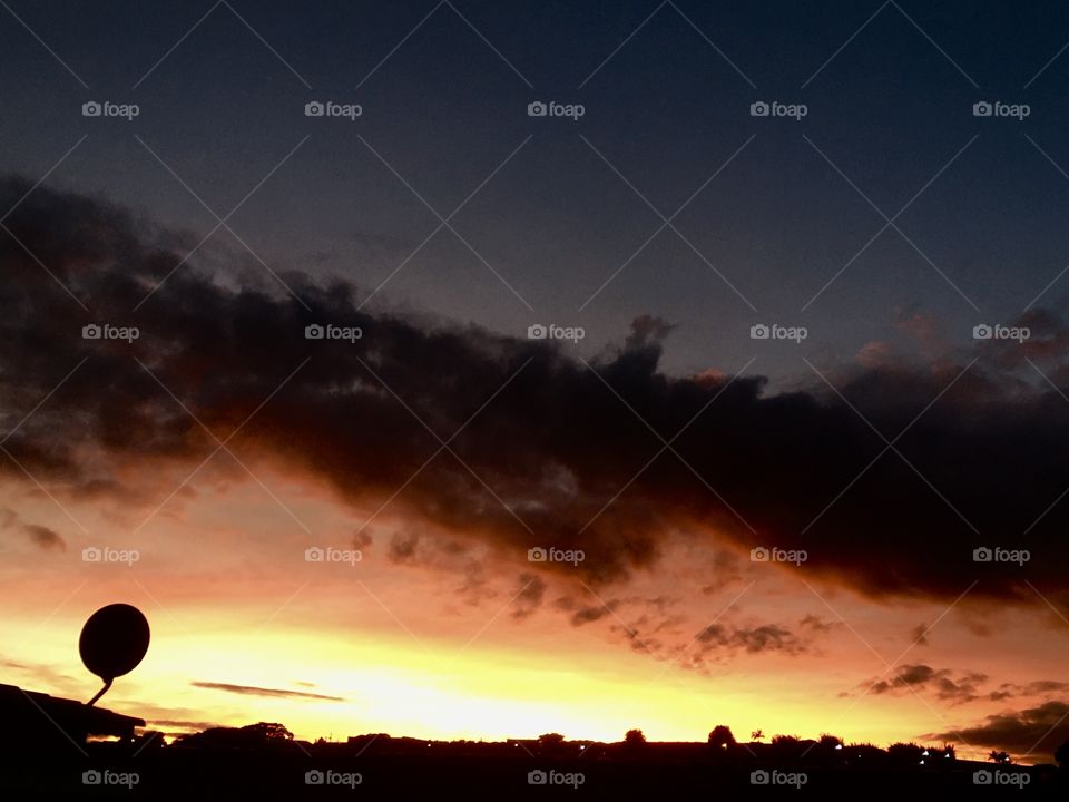 🌄🇺🇸 An extremely beautiful dawn in Jundiaí, interior of Brazil. Cheer the nature! / 🇧🇷 Um amanhecer extremamente bonito em Jundiaí, interior do Brasil. Viva a natureza! 