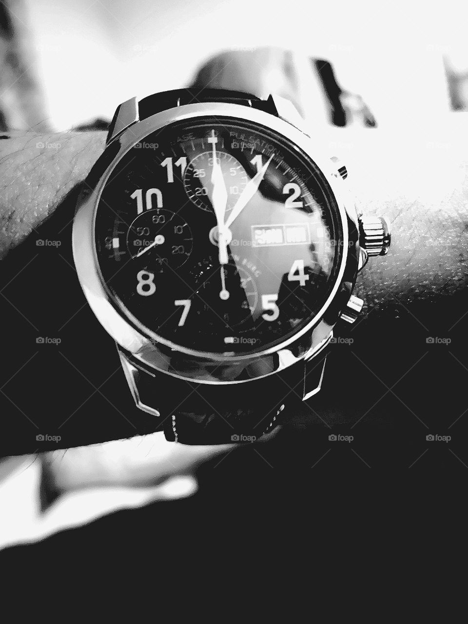 10-11-18 Swiss made watch monochrome