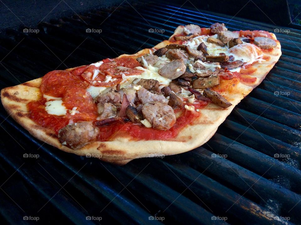 Pizza on the grill. 