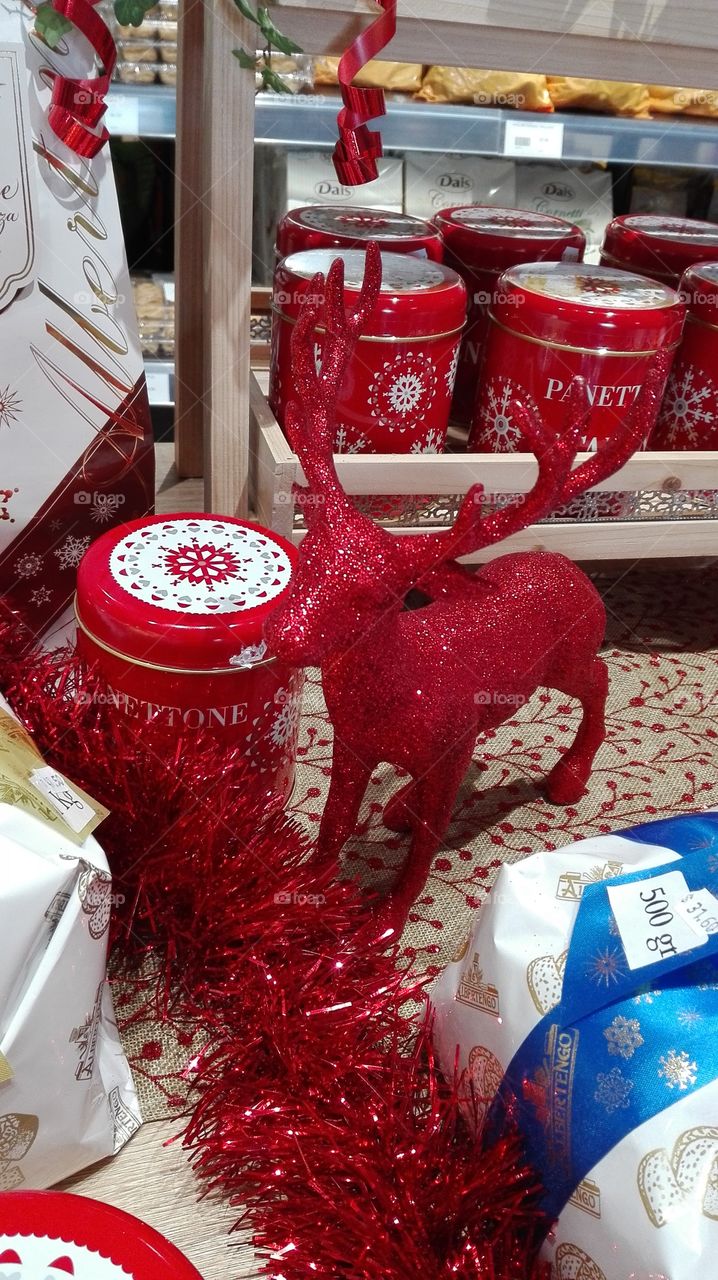 Sparkly red reindeer