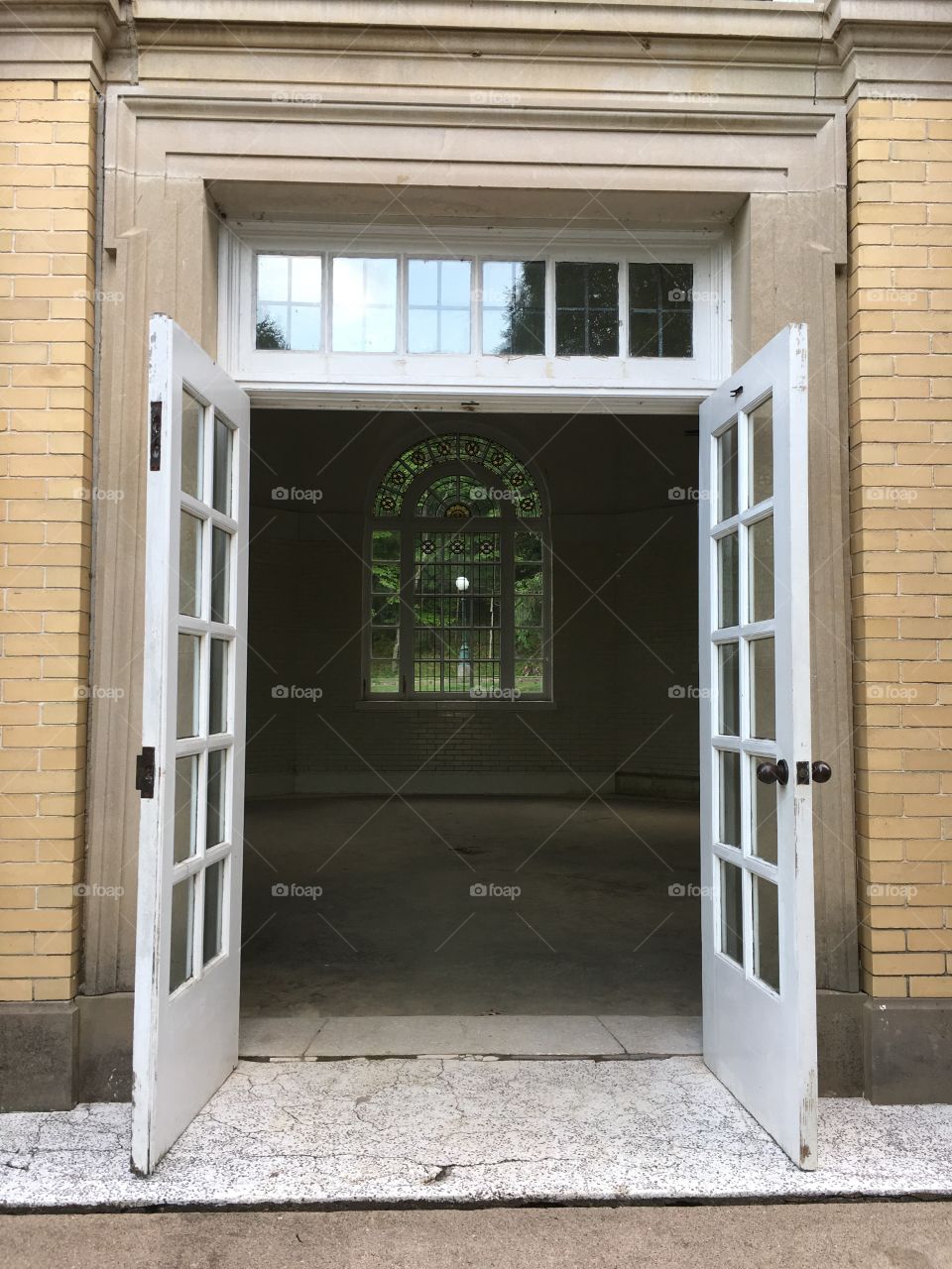 Empty 19th century building door way