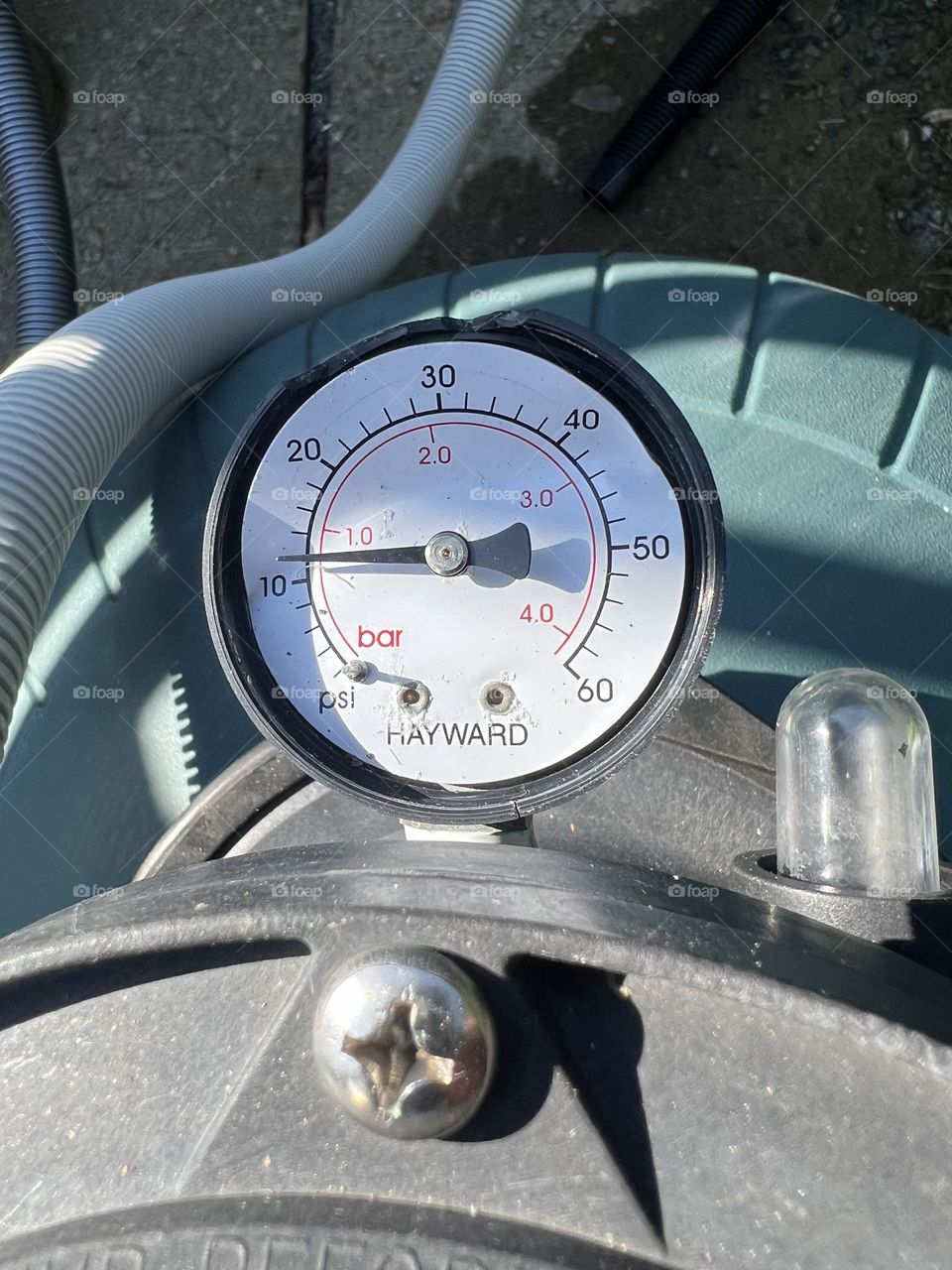 Pressure gauge 