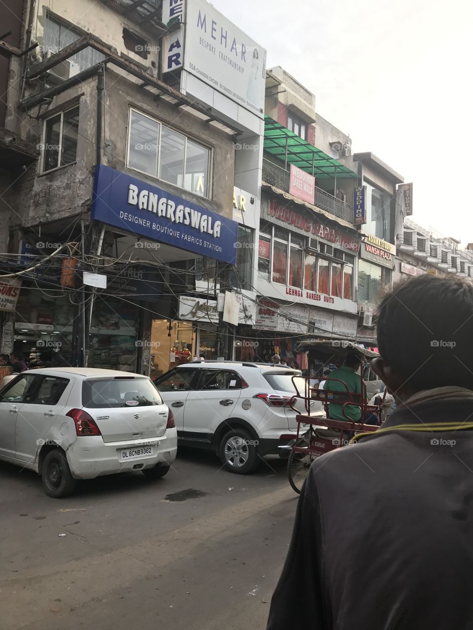 A place in india which is most rush area  called chandani chowk 