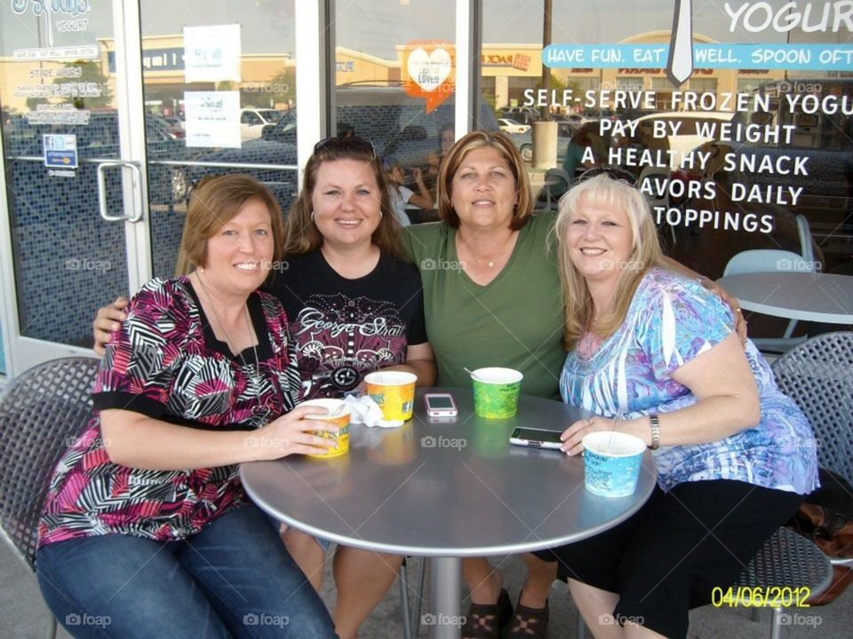 3 spoons ice cream. Girls day out