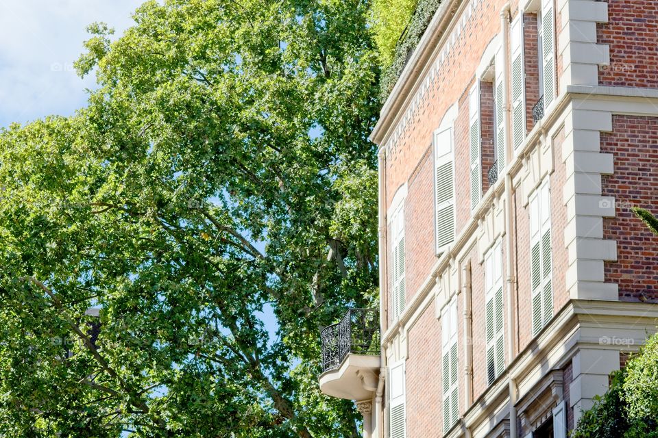 old house in the city