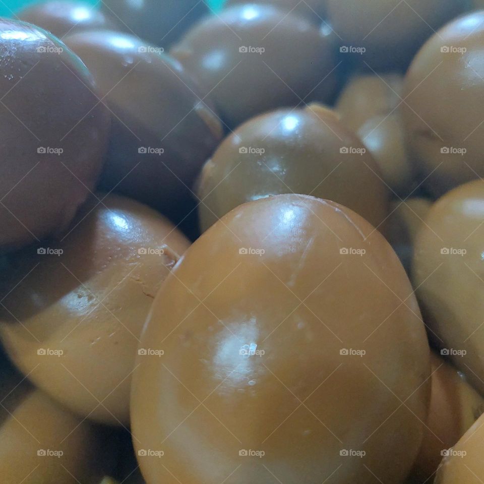 boiled chicken eggs with brown sugar and spices