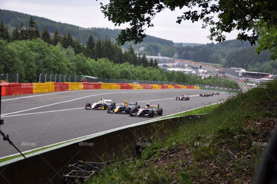 Triple overtaking Eau Rouge!