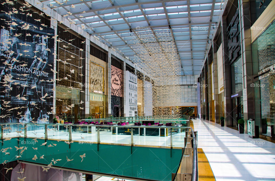 empty shopping mall in dubai