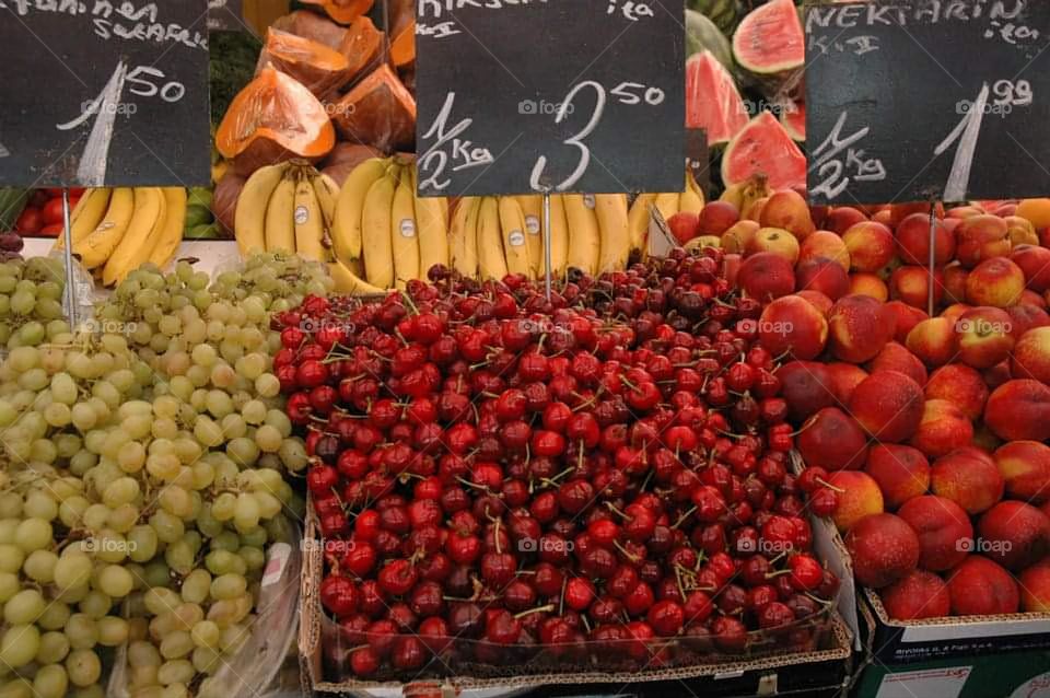 Naschmarkt market from Vienne