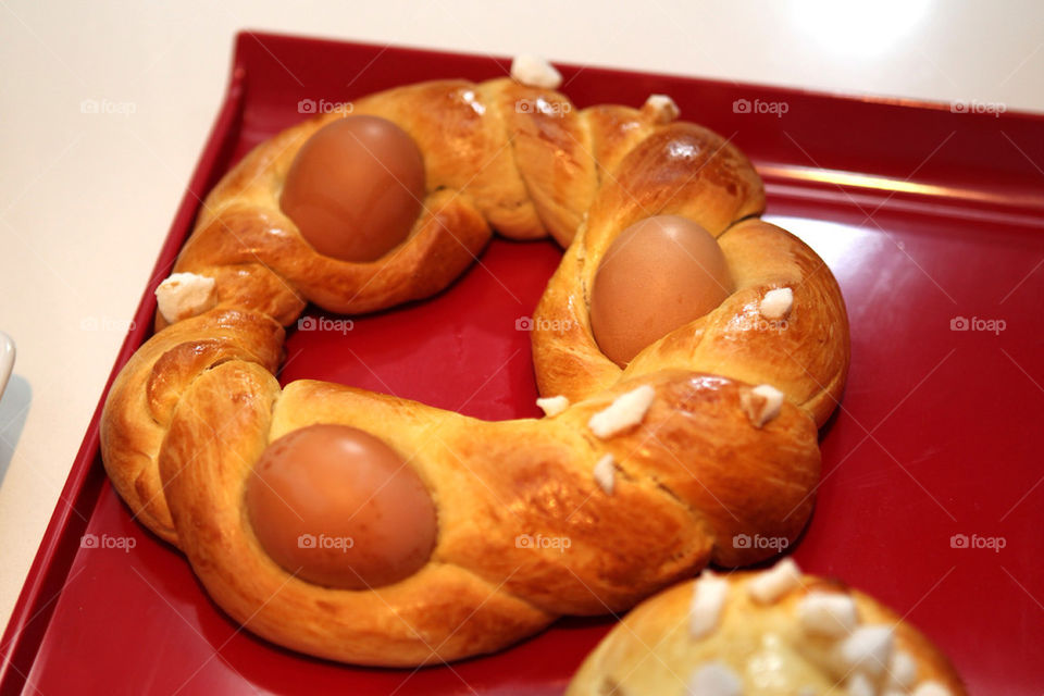 cake red easter eggs by splicanka