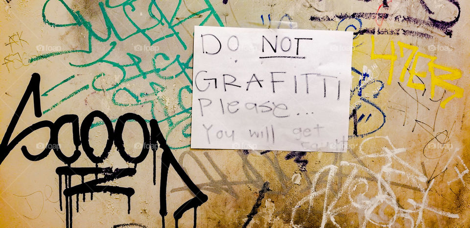 No Grafitti (Graffitti) Warning