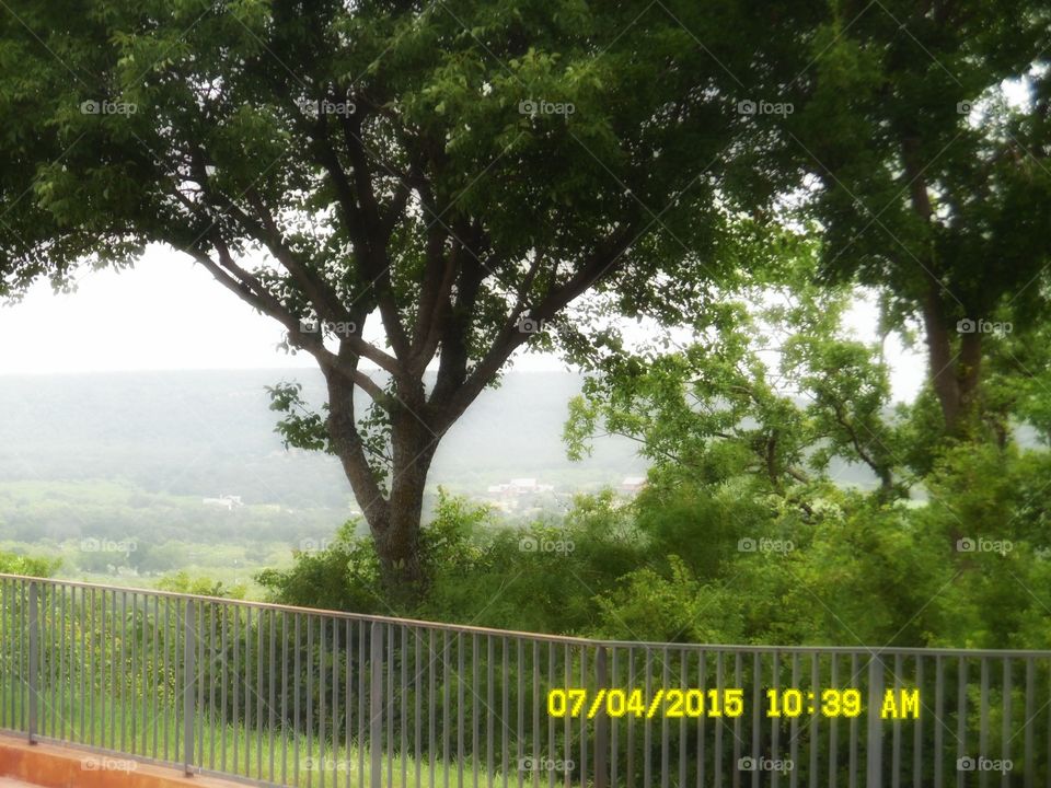 valley view. This is a good place to see the valley below at the wildcatter ranch hotel 🏩 located east of Graham Texas